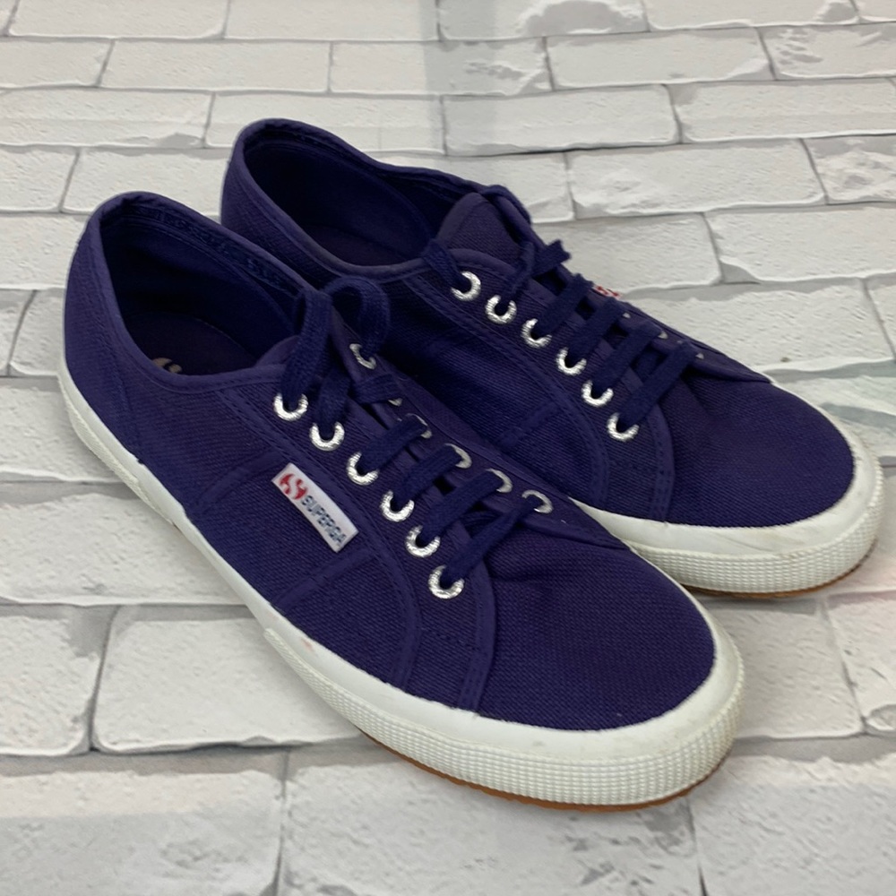 Superga Purple lace up sneakers. Size 42 Euro. Like new. Women 10.5, Men’s 9